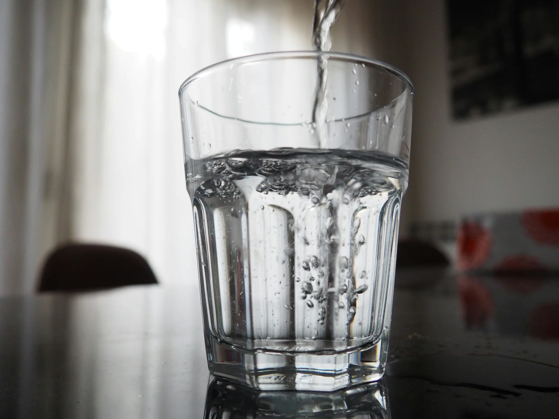Combien d’eau boire vraiment ? La science