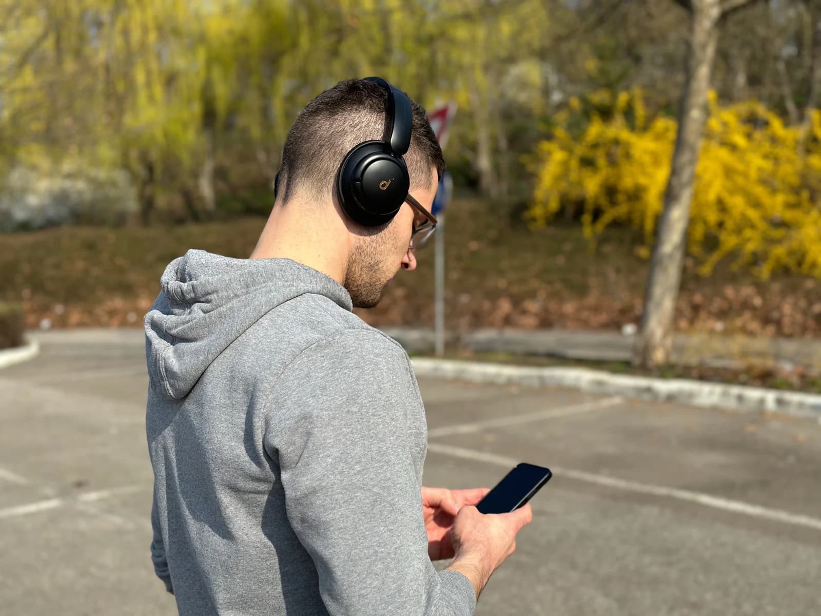 Musik und Ausdauer: die Wissenschaft der Sport-Playlist