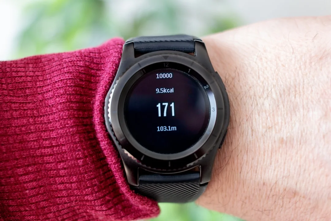 Montre connectée affichant la fréquence cardiaque lors d'une séance Zone 2